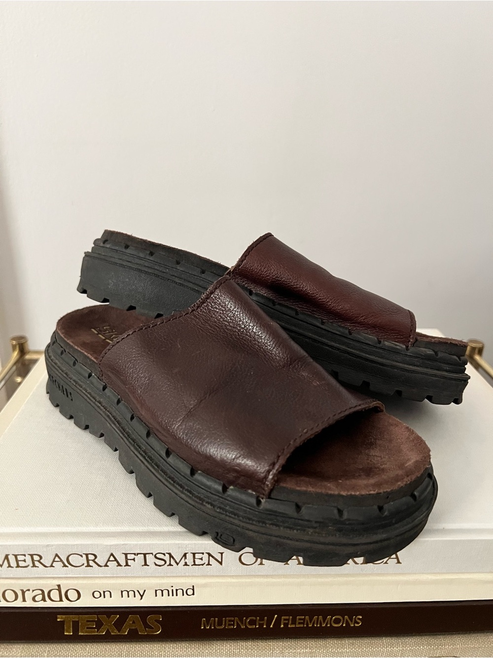 Vintage 90s Brown Leather Skechers Slide Sandals